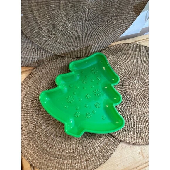 Green Christmas Tree Serving Platter – Festive Holiday Tray - Picture 1 of 9